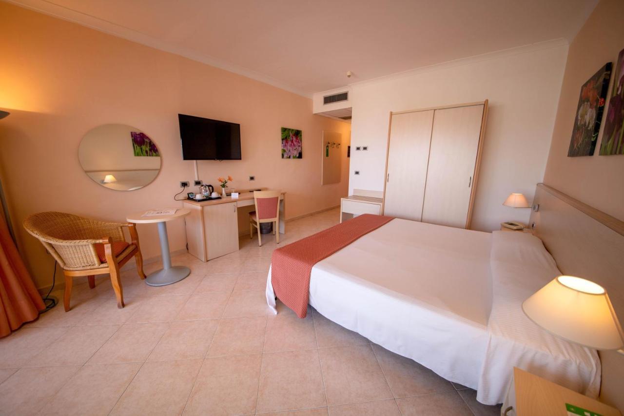 Labranda Rocca Nettuno Tropea Hotel Ngoại thất bức ảnh